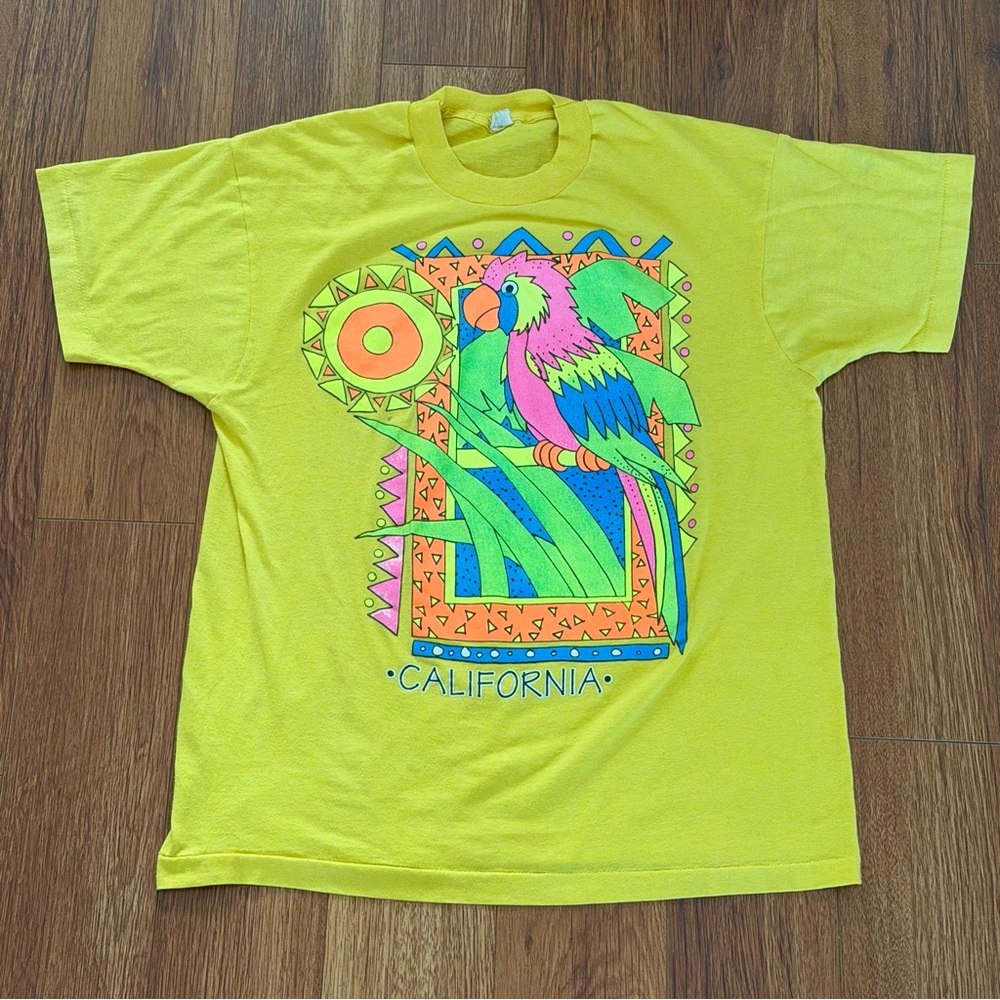 Vintage 80s Screen Stars Single Stitch XL T Shirt California Parrot Yellow